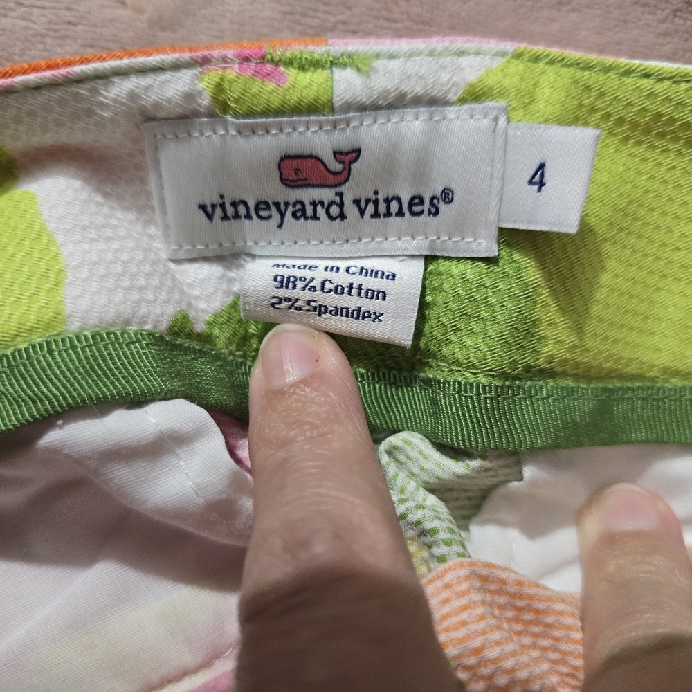 Vineyard Vines Preppy Garden Party Coloful Floral Textured Chino Shorts Size 4 - Picture 2 of 3